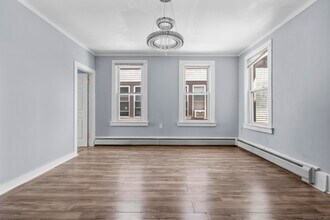 387 Nichols St in Bridgeport, CT - Foto de edificio - Building Photo