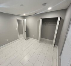 1724 NW 1st Pl in Miami, FL - Foto de edificio - Building Photo