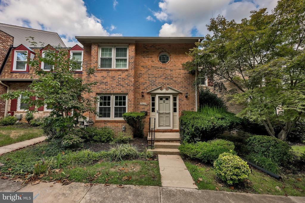 7603 Heatherton Ln in Potomac, MD - Foto de edificio