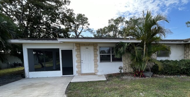 900 NW 10th Terrace, Unit Duplex - N River Shores