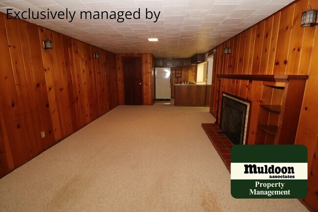 215 Kenwood Dr in Pueblo, CO - Building Photo - Building Photo