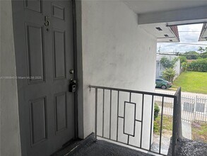 8045 NE 1st Ave in Miami, FL - Building Photo - Building Photo