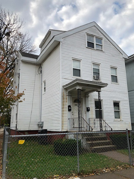 140 Henry St in New Haven, CT - Building Photo