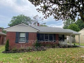 1623 Delmont Rd in Memphis, TN - Building Photo