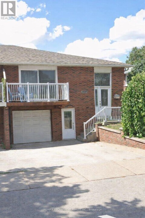 2003 Carrera Ln in Mississauga, ON - Building Photo