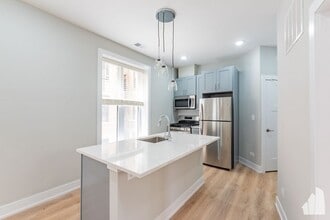 428 W Belden Ave in Chicago, IL - Building Photo - Building Photo