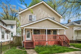 32 Schultz Ave in Columbus, OH - Foto de edificio - Building Photo