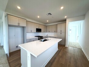 1714 River Vista Way in Lompoc, CA - Building Photo - Building Photo