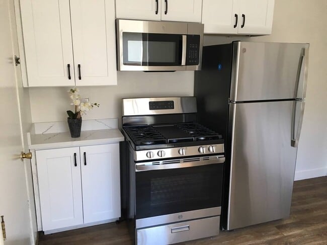 969 Roseann Ct in San Lorenzo, CA - Building Photo - Building Photo
