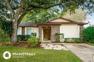 1003 Park St in Seffner, FL - Building Photo