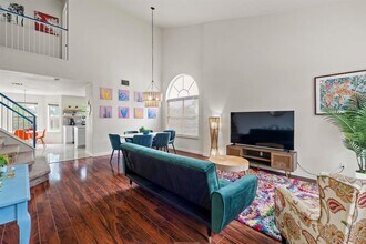 3300 Sauls Dr in Austin, TX - Building Photo - Building Photo