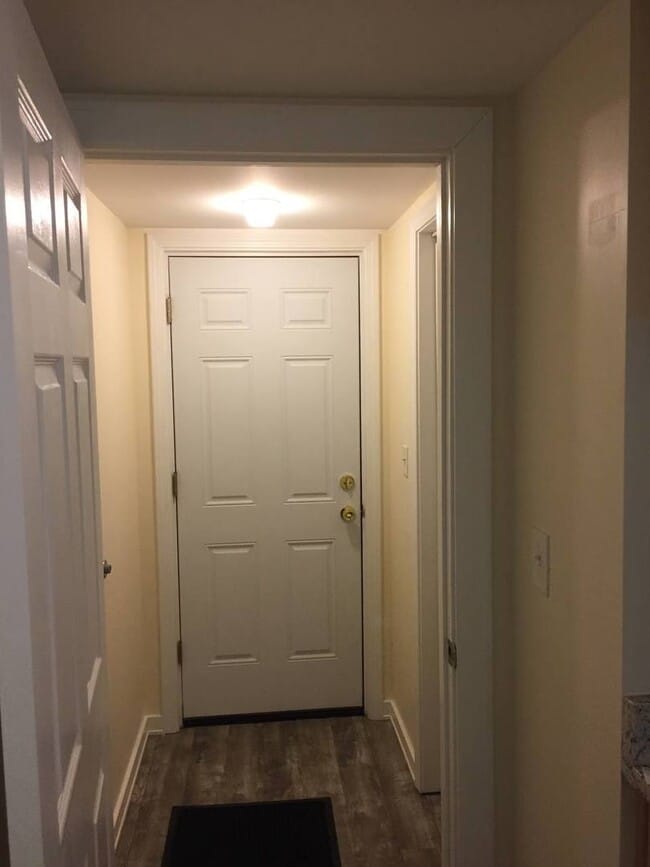 property at 2212 W Iowa St