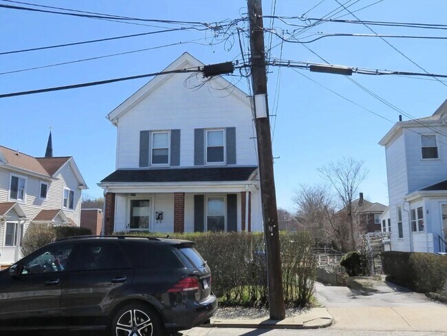 property at 32 Lincoln Rd