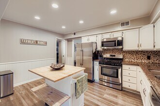 7244 Knox Ave S in Minneapolis, MN - Building Photo - Building Photo