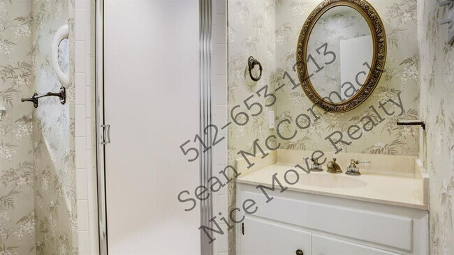 2605 Toulouse Dr in Austin, TX - Building Photo - Building Photo