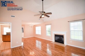 1303 Auldridge Dr in Christiana, TN - Building Photo - Building Photo