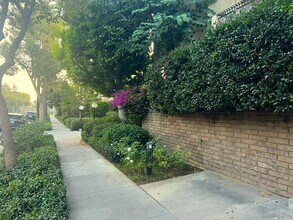 439 S Catalina Ave in Pasadena, CA - Building Photo - Building Photo