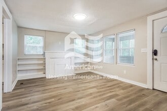 1612 8th St in Midfield, AL - Foto de edificio - Building Photo