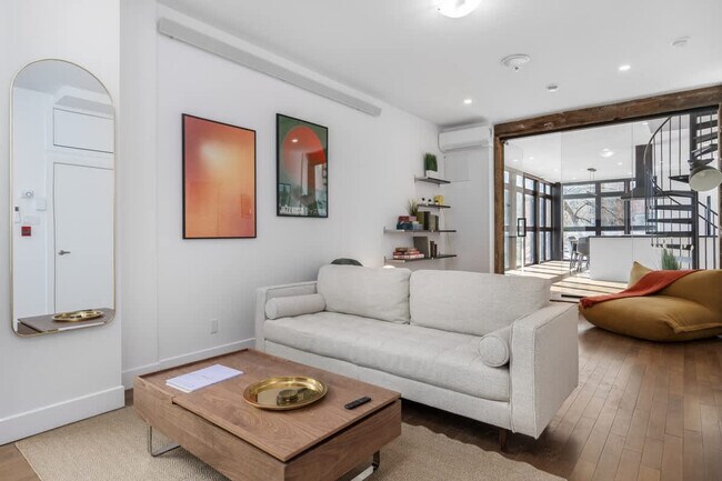 3414 Rue Stanley in Montréal, QC - Building Photo - Building Photo