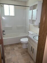 7484 Seymour St NW in Massillon, OH - Building Photo - Building Photo