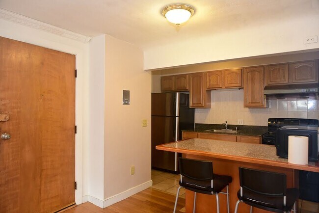 11 Commonwealth Ct, Unit 6 in Boston, MA - Building Photo - Building Photo