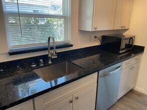 1430 Oakland Blvd in Walnut Creek, CA - Building Photo - Building Photo