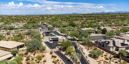 8250 E Mountain Spring Rd in Scottsdale, AZ - Building Photo - Building Photo