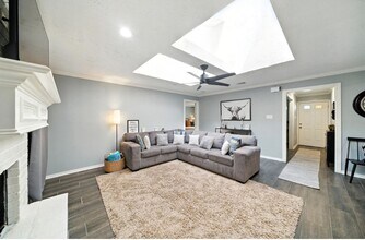 10322 Sageplum Dr in Houston, TX - Building Photo - Building Photo