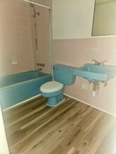 414 E Avenue A in Killeen, TX - Foto de edificio - Building Photo