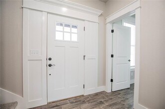 104 White Oak St in Gentry, AR - Building Photo - Building Photo