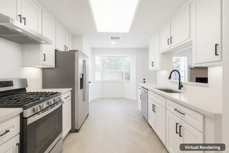 2106 Westlake Way in Houston, TX - Building Photo - Building Photo