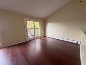 156 Warner St, Unit 156 in Hamden, CT - Building Photo - Building Photo