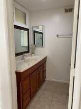 23176 Jonathan St in Los Angeles, CA - Building Photo - Building Photo