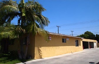 934 S Gilbuck Dr in Anaheim, CA - Building Photo - Building Photo