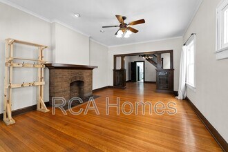 4704 Broadway St in Indianapolis, IN - Building Photo - Building Photo