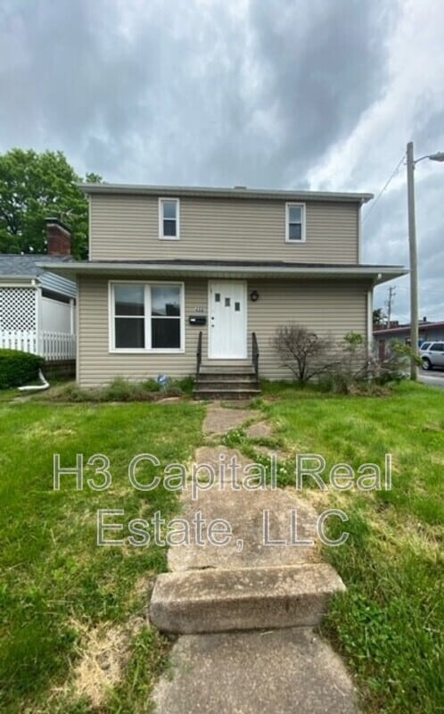 property at 408 W Clay St