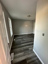 121 Olivia St in Derby, CT - Building Photo - Building Photo