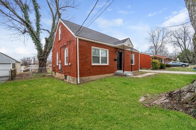 4629 Lor Ann Ave in Louisville, KY - Building Photo - Building Photo