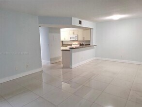18810 NW 57th Ave in Hialeah, FL - Building Photo - Building Photo