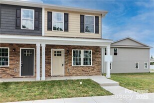 3973 Newhall Dr NW in Hickory, NC - Building Photo