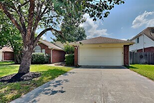 14415 Cypress Meadow Dr in Cypress, TX - Building Photo