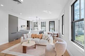 201 Washington St in Boston, MA - Building Photo - Building Photo