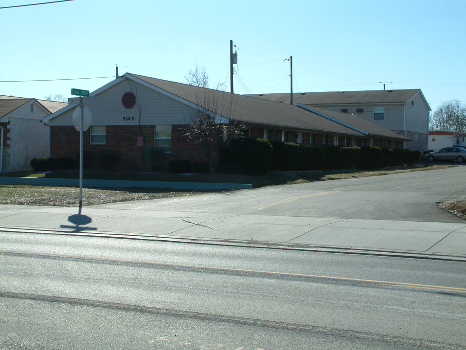 5265 College Corner Pike in Oxford, OH - Building Photo