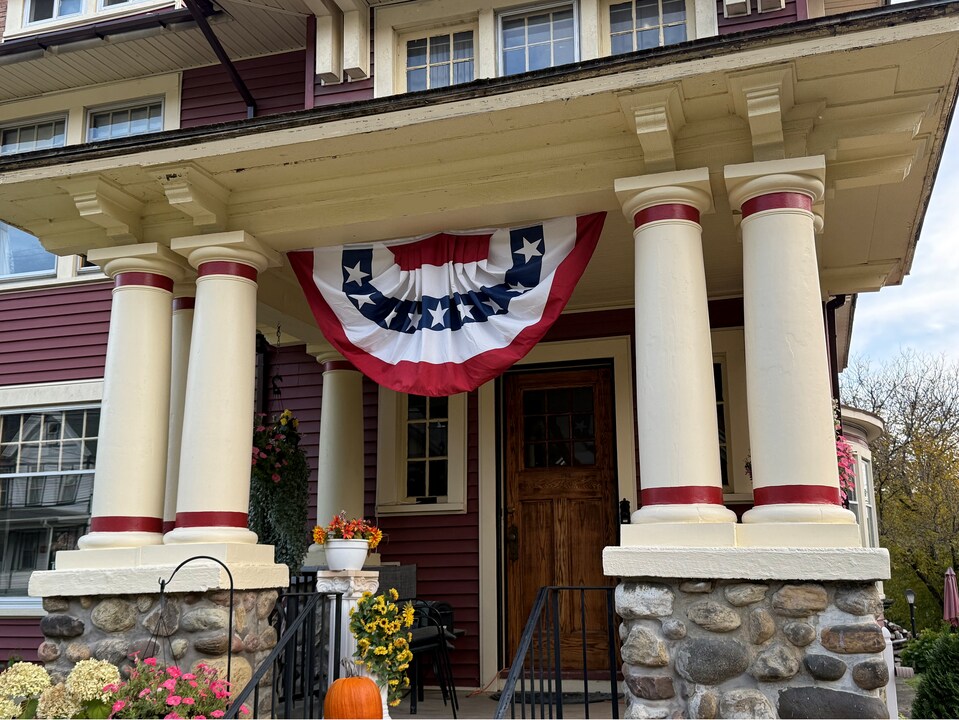 519 E Monroe St, Unit Apt 1 East Monroe in Little Falls, NY - Foto de edificio