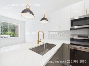 1326 Grove St in Philadelphia, PA - Foto de edificio - Building Photo