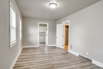 210 Doty St in Fond du Lac, WI - Building Photo - Building Photo