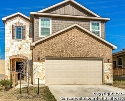 10331 Braunig in San Antonio, TX - Building Photo