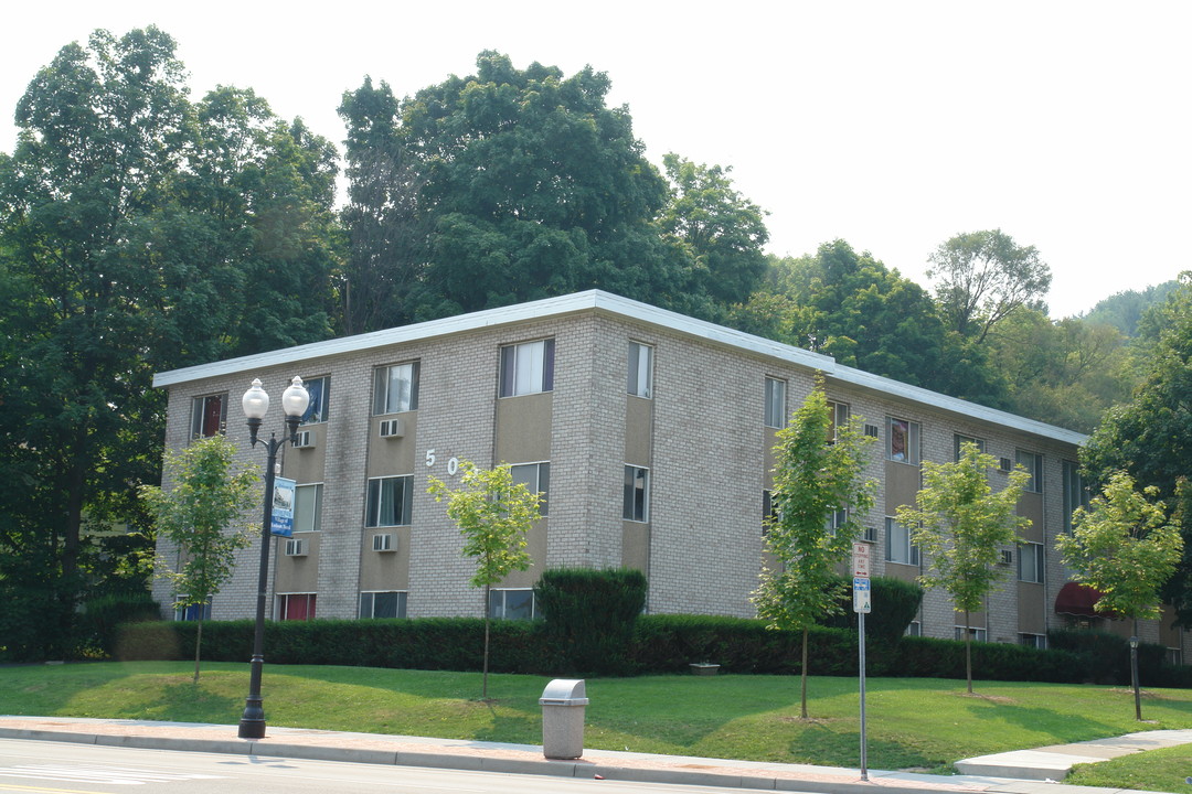 500-504 W Main St in Endicott, NY - Building Photo