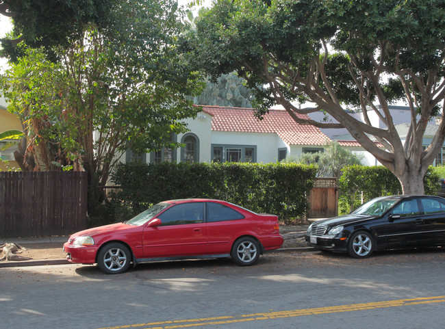 1818 10th St in Santa Monica, CA - Building Photo - Building Photo