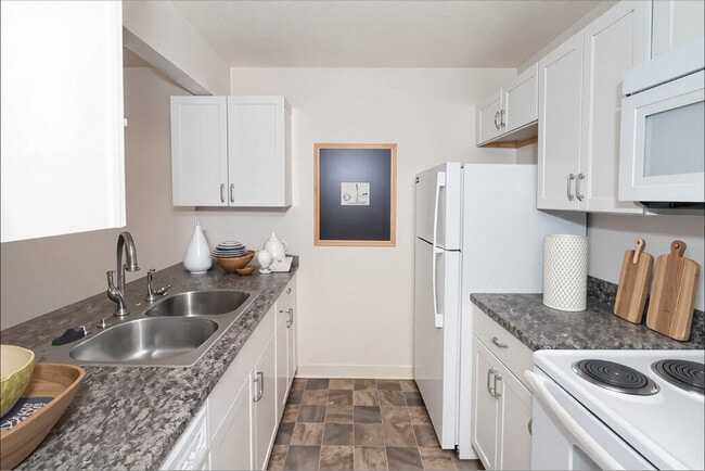 Van Horne Estates Apartments